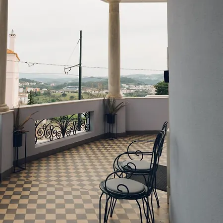 Hostel Penedo Da Saudade & Coimbra